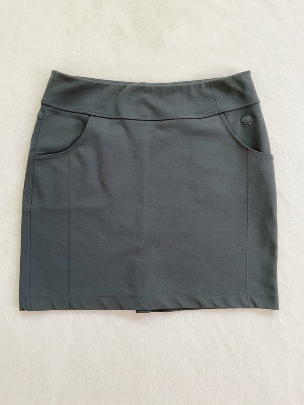 Mountain Hardwear Pandra Ponte Mini Skirt Gray Wool Blend Travel Outdoor M